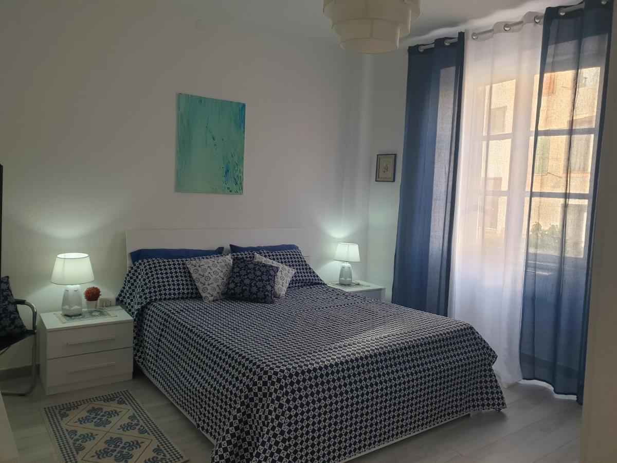 Appartamento In Centro Vista Mare Sant'Antioco Exterior photo